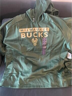 Milwaukee Bucks Brand New Basketball FLEECE Hoodie Sweatshirt XXL NBA NEW!!!
